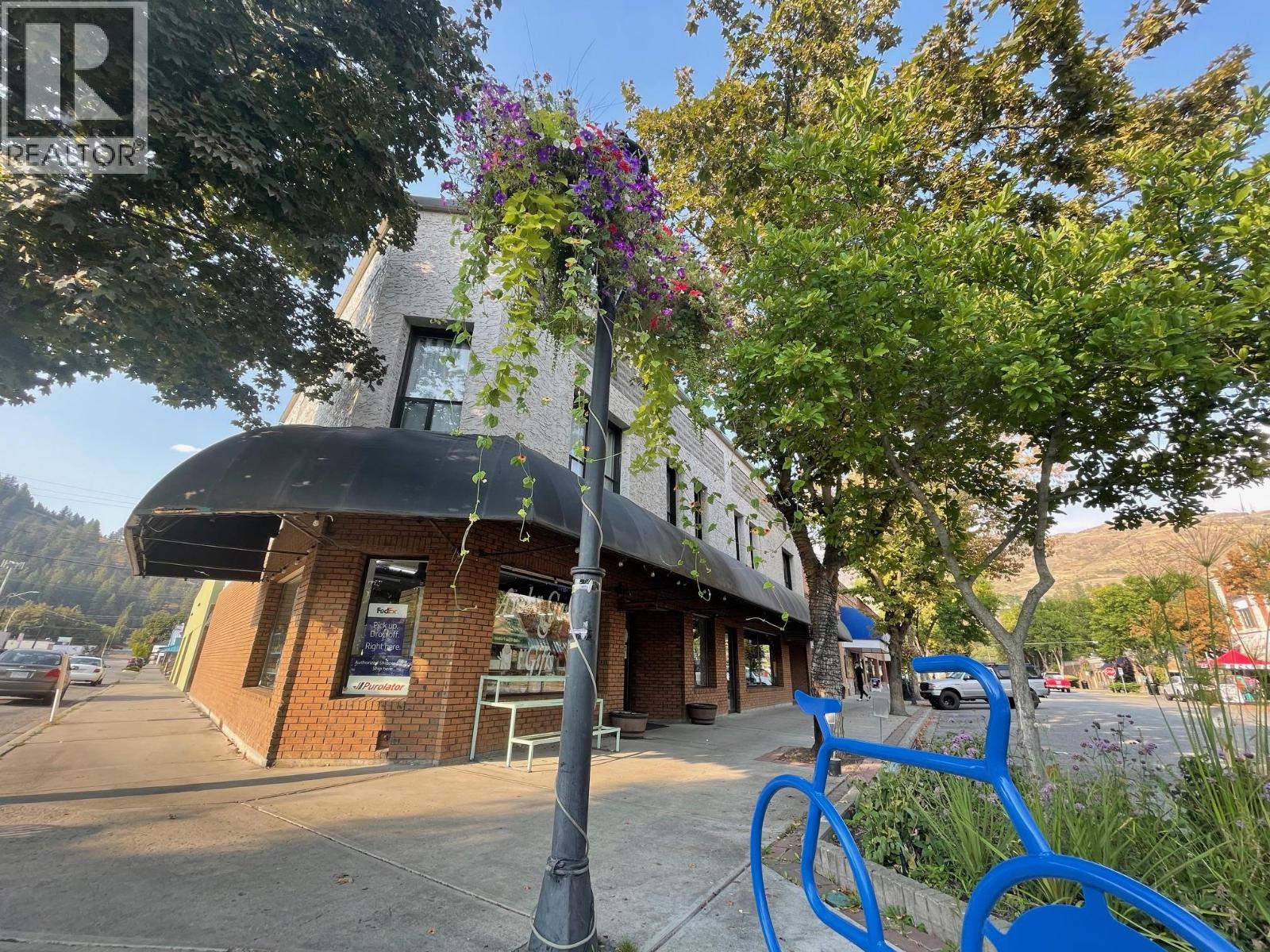 283 Market Ave, Grand Forks, BC V0H 1H0