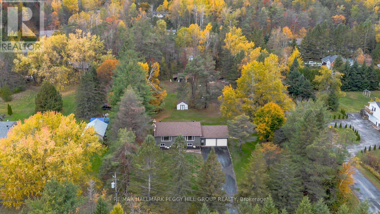 16 Hillview Cres, Springwater, ON L0L 1X0