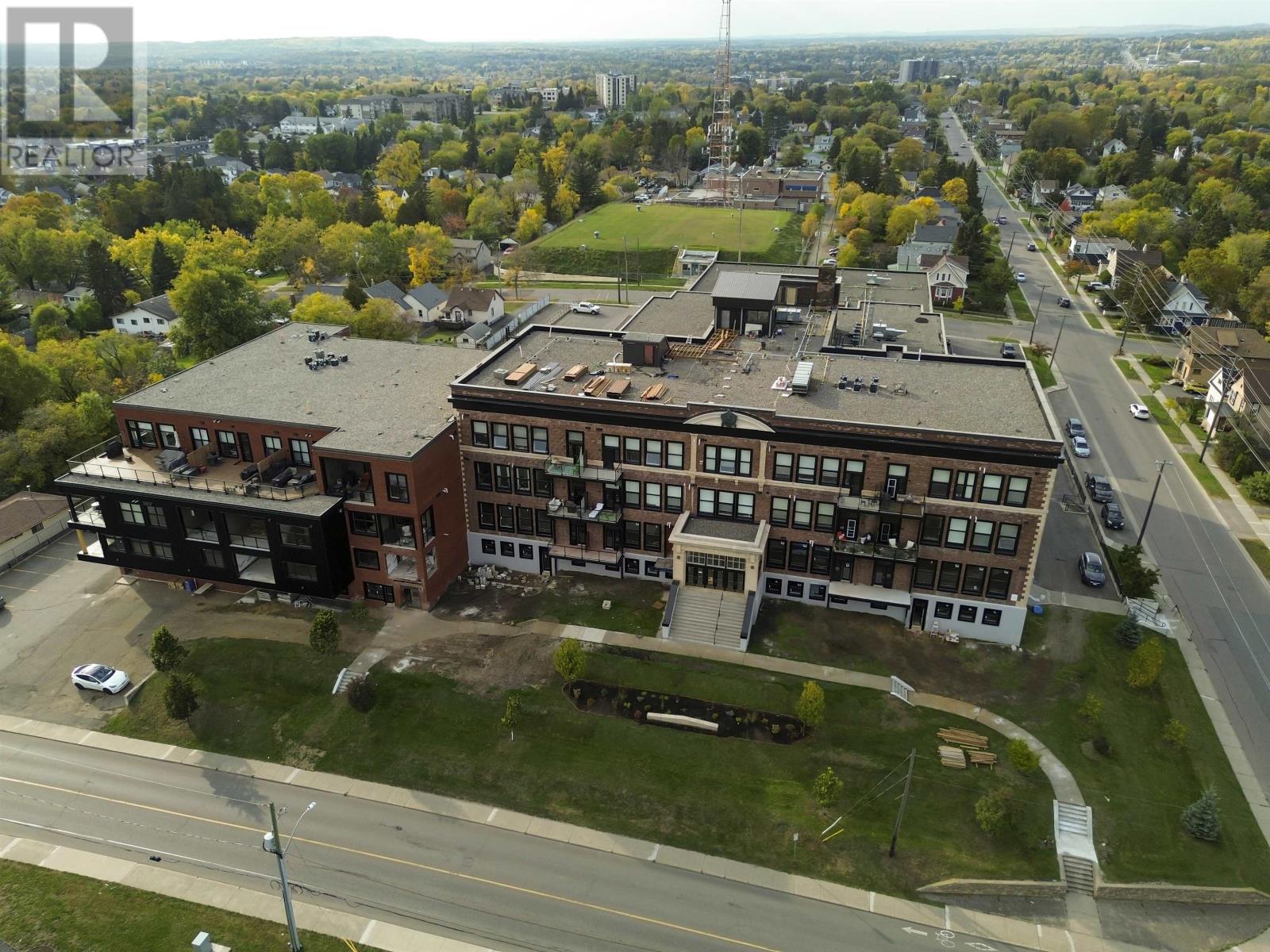 96 High St N Unit 3209, Thunder Bay, ON P7A 5R3