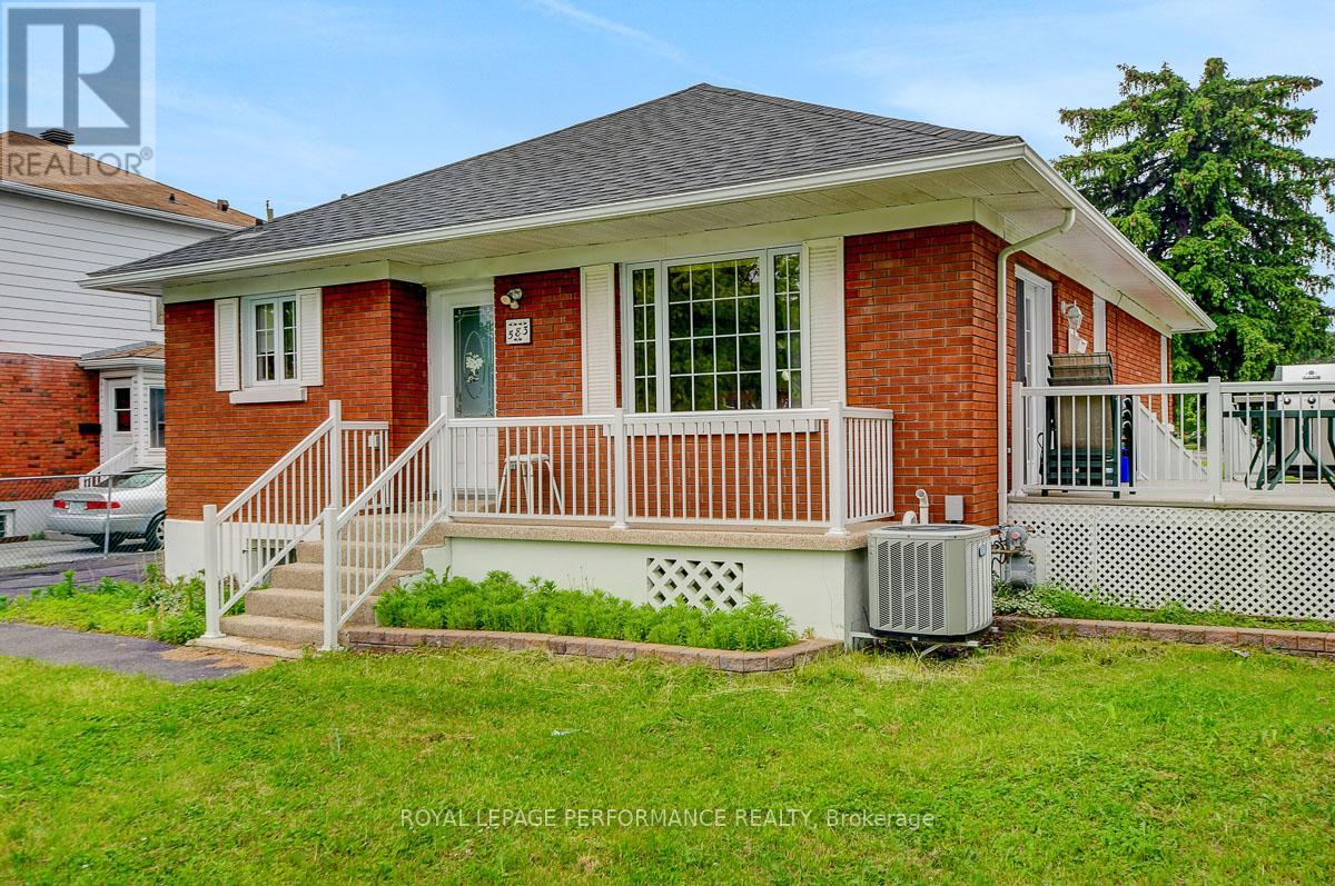 583 Donald St, Ottawa, ON K1K 1L5