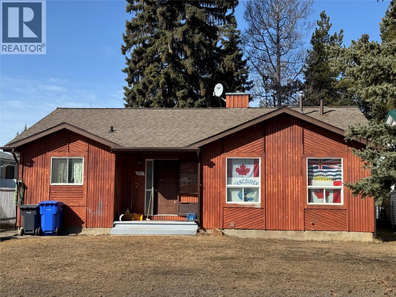 107 Babcock Ave, Tumbler Ridge, BC V0C 2W0