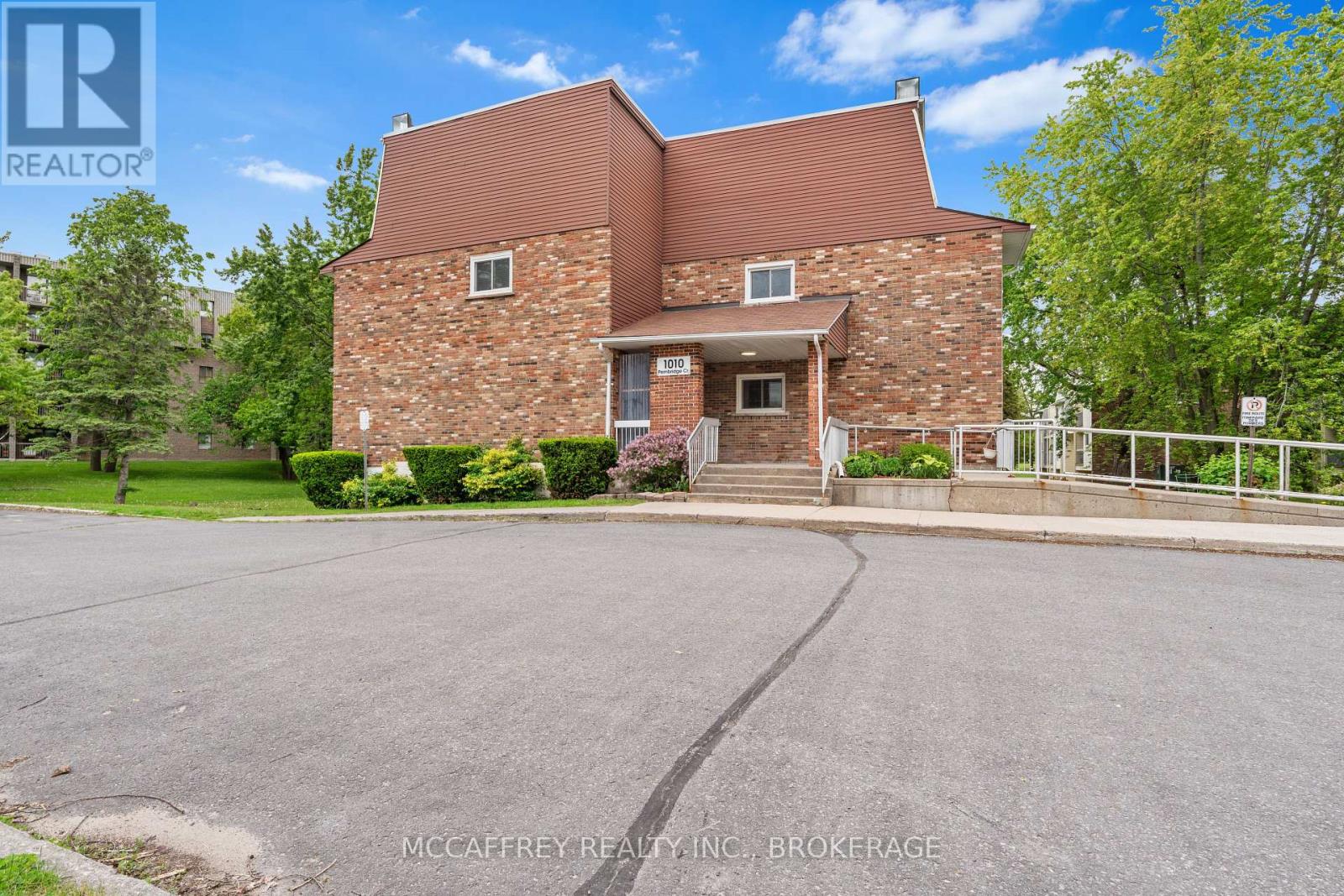 102 1010 Pembridge Cres, Kingston, ON K7P 1A3