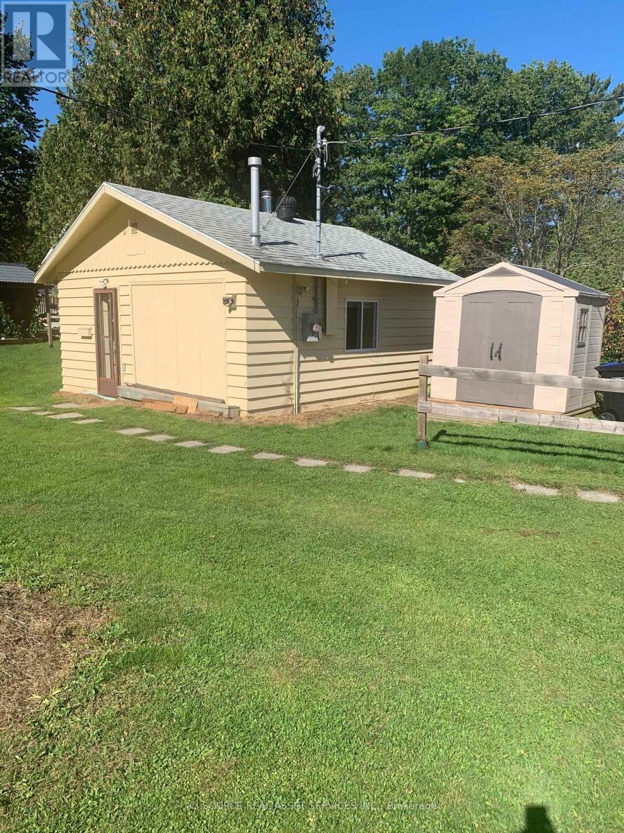 3520 Bennett Ave, Severn, ON P0E 1N0