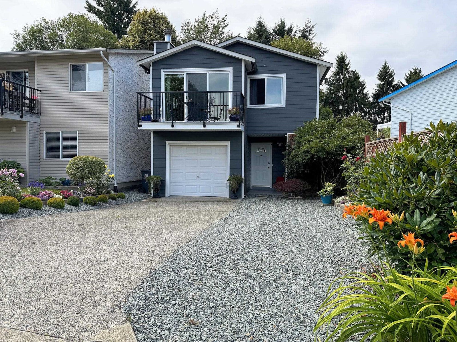 202 Davis Cres, Langley, BC V4W 3K7