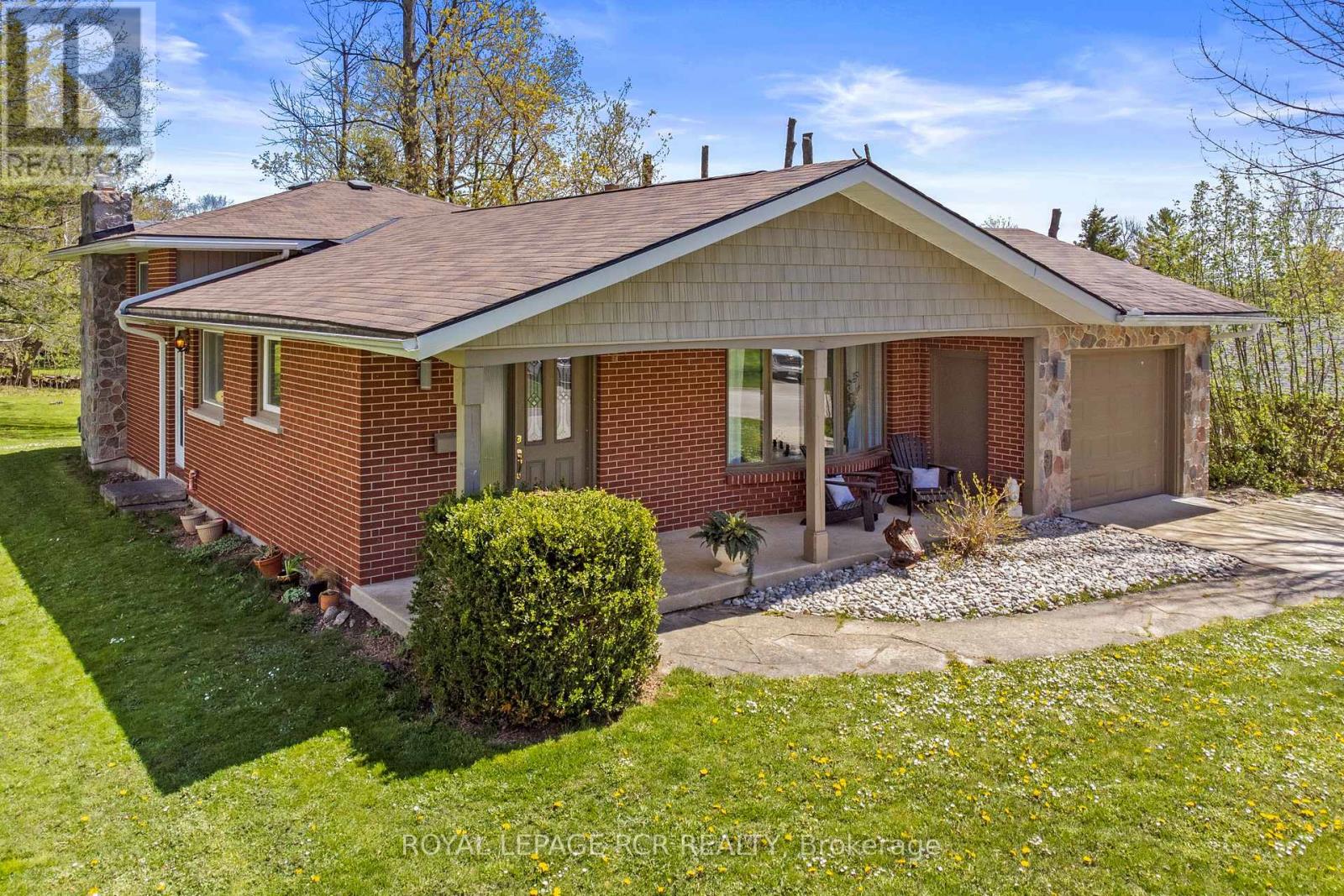709 Mcnaughton St, South Bruce Peninsula, ON N0H 2T0