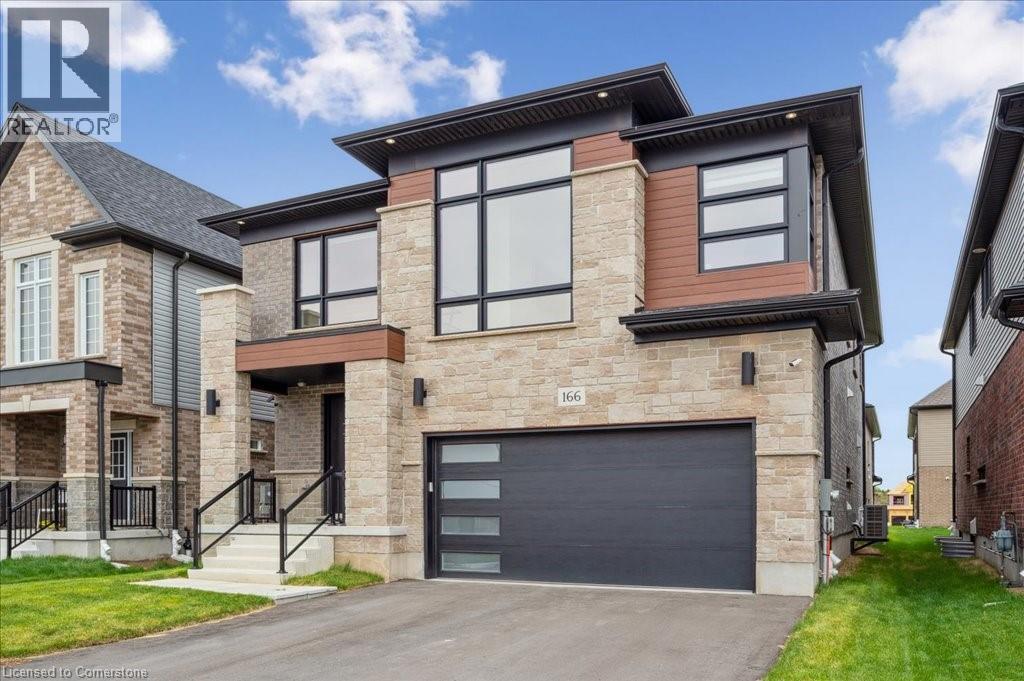 166 Shaded Creek Dr, Kitchener, ON N2P 0K7