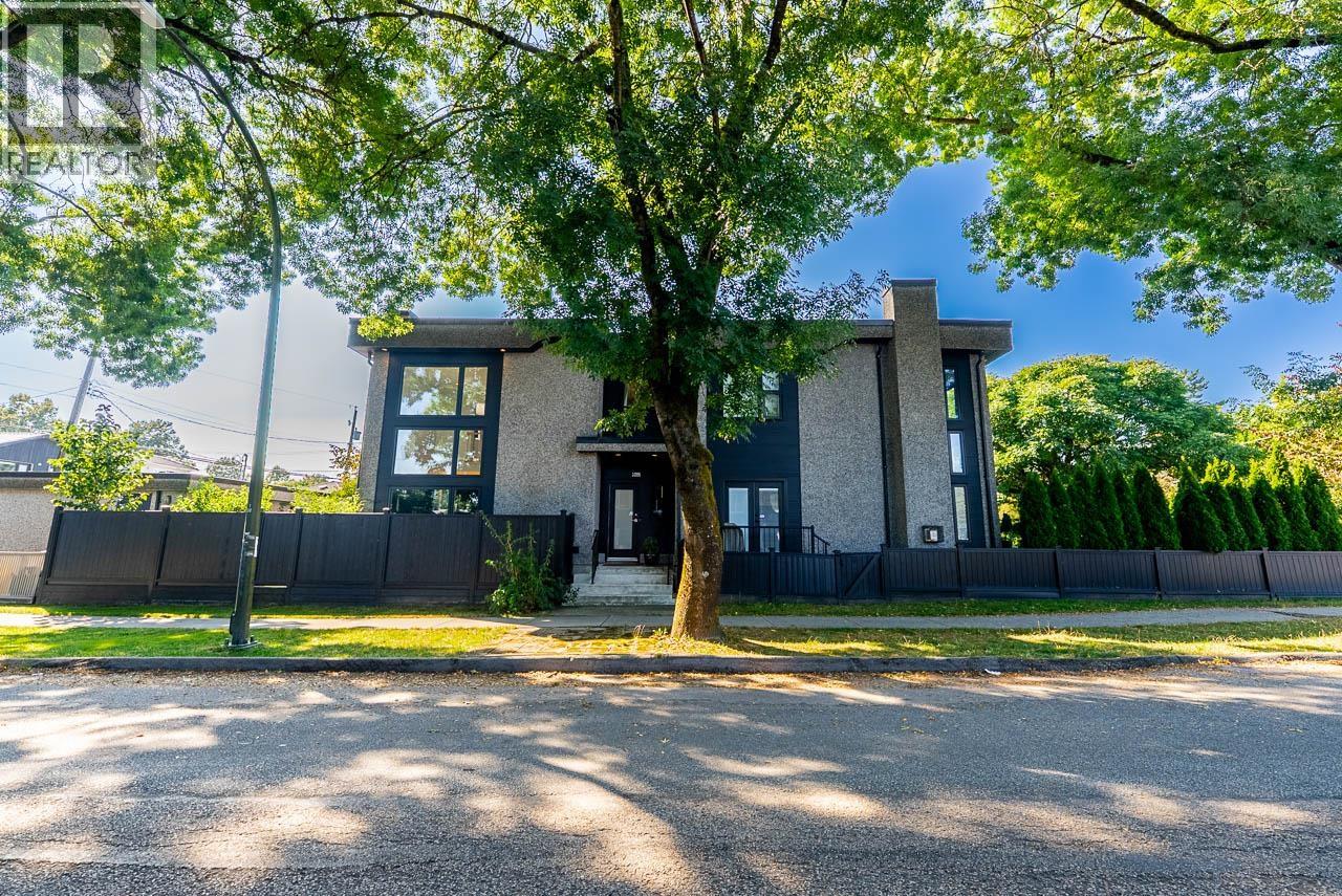 3205 Carolina St, Vancouver, BC V5V 4A9