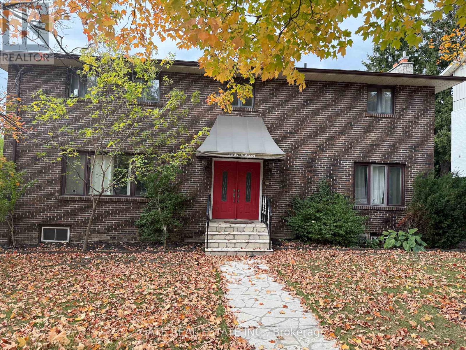 60 Scott St, Brampton, ON L6V 1S3