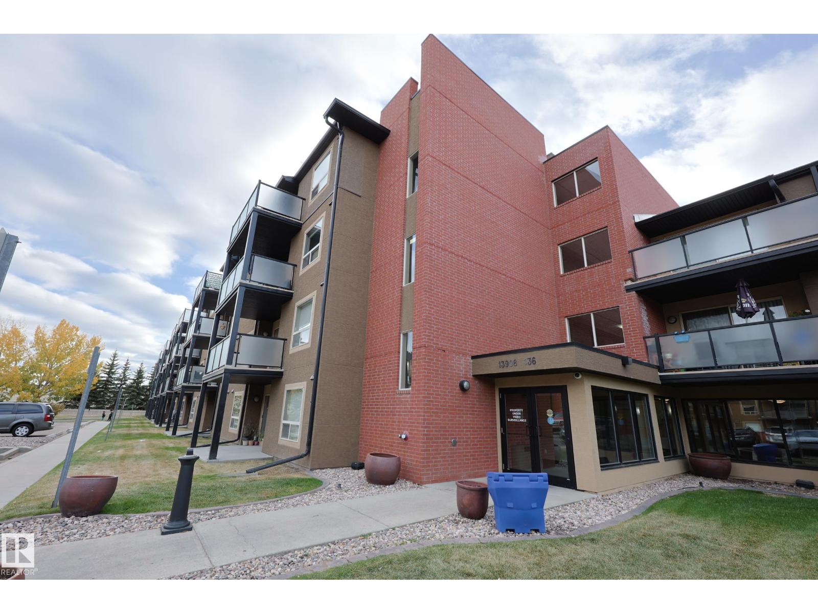 13908 136 Street Northwest #306, Edmonton, AB T6V 1Y4