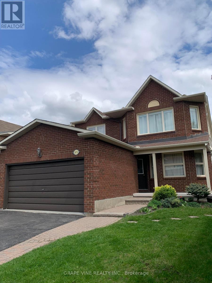 1651 Westport Cres, Ottawa, ON K1C 6C4