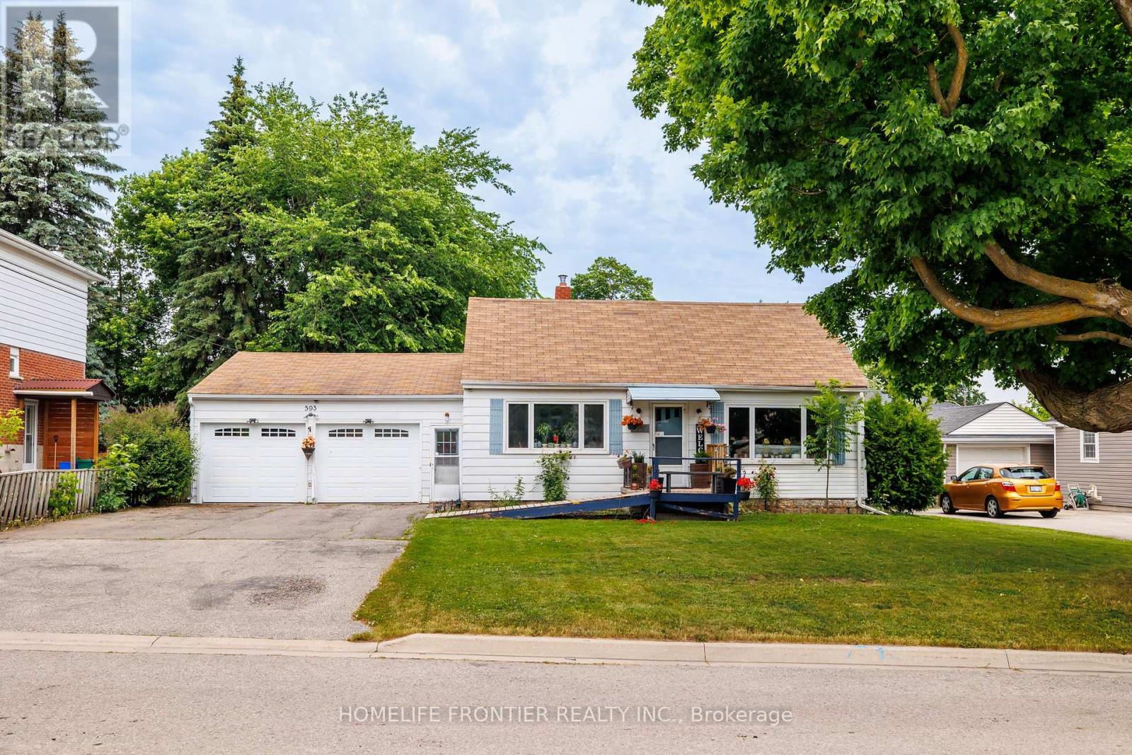 593 Watson Ave, Newmarket Huron Heights-leslie Valley, ON L3Y 2V2