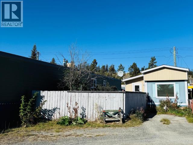 27-833 Range Rd, Whitehorse, YT Y1A 4B3