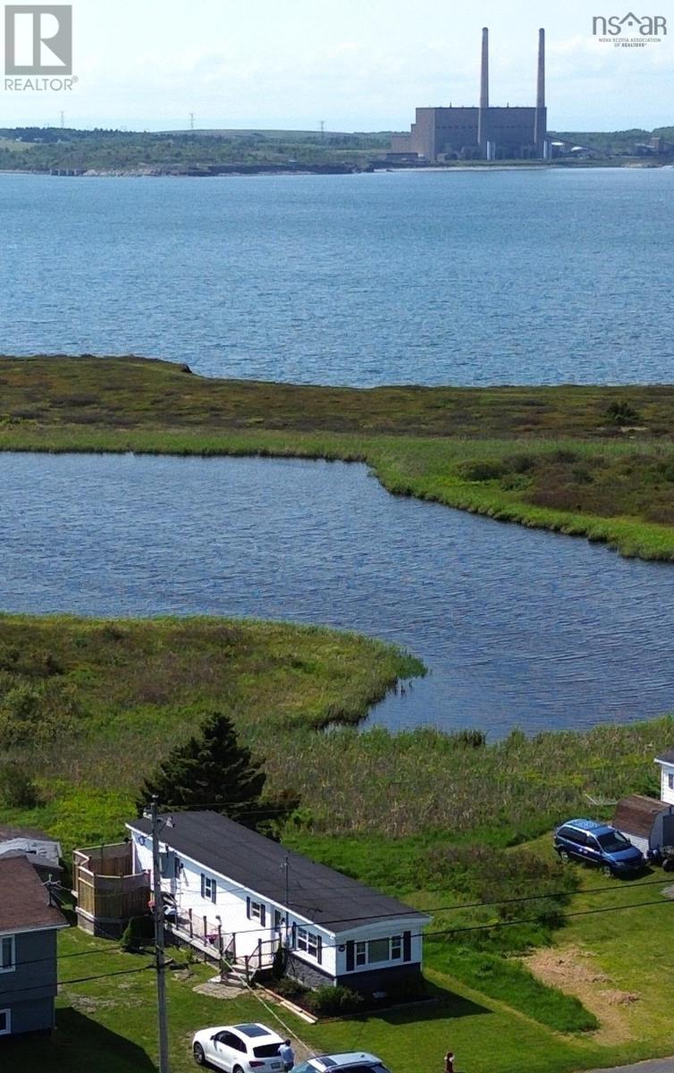 127 Park St, Dominion, NS B1G 1R7