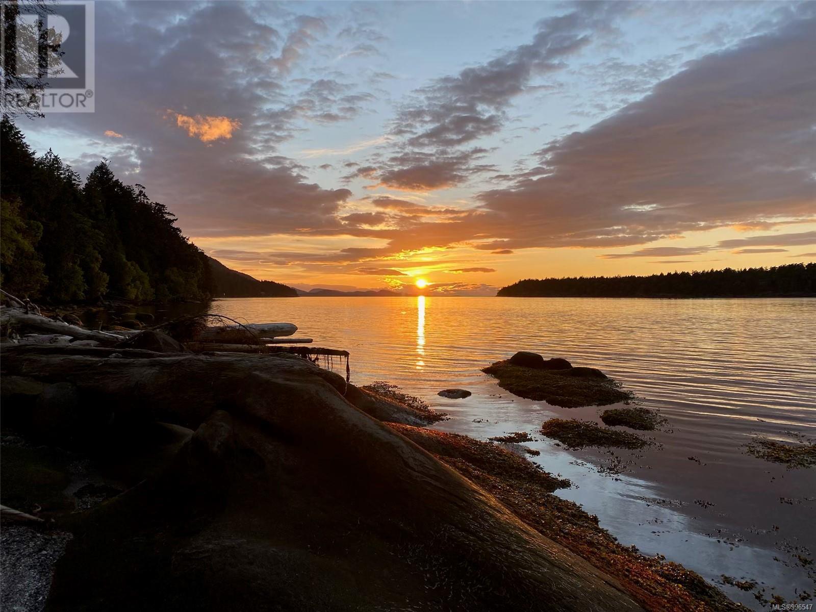 610 Tumbo Channel Rd, Saturna Island, BC V0N 2Y0