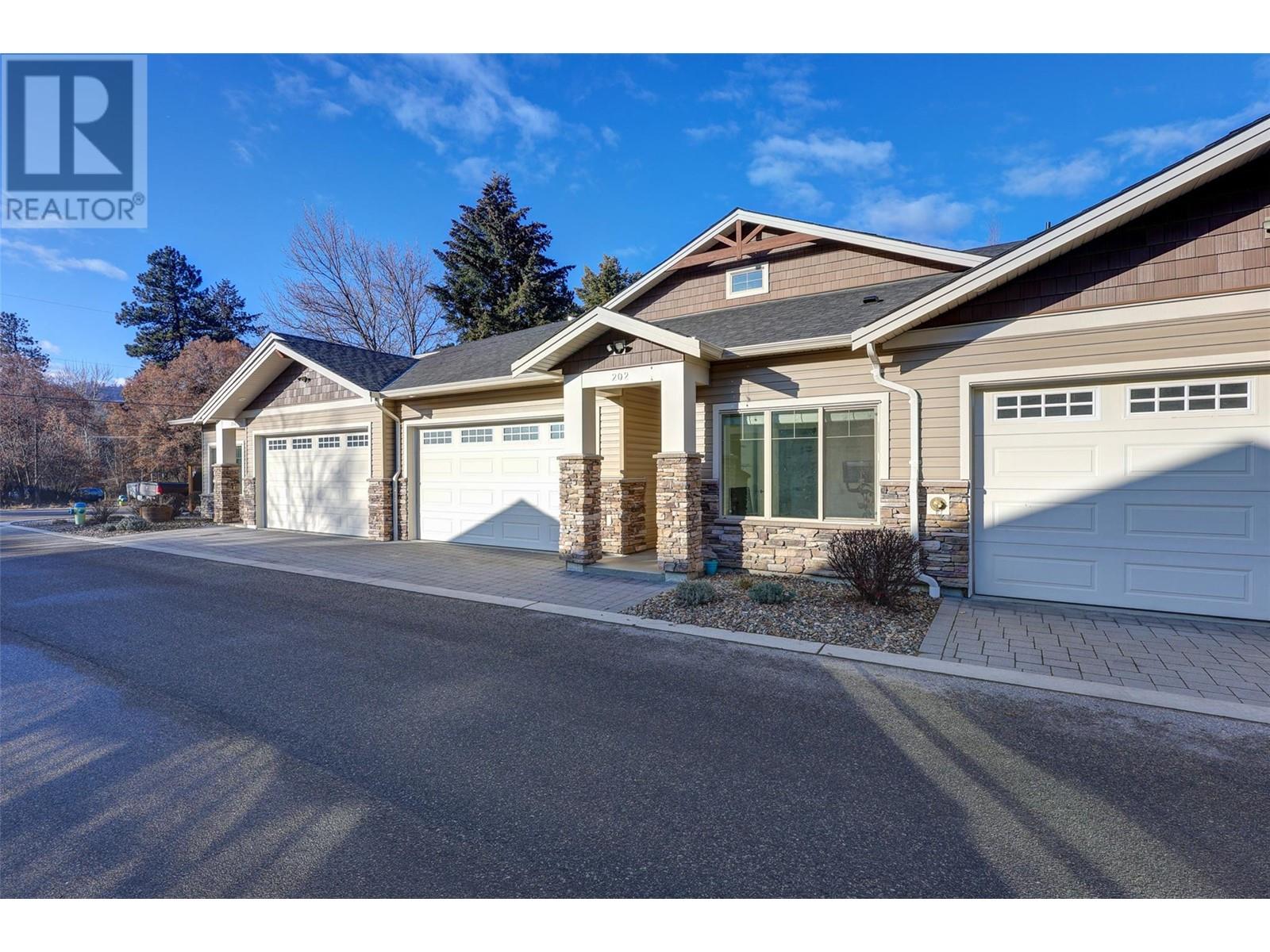 9563 Jensen Road Unit 202, Lake Country, BC V4V 1S6