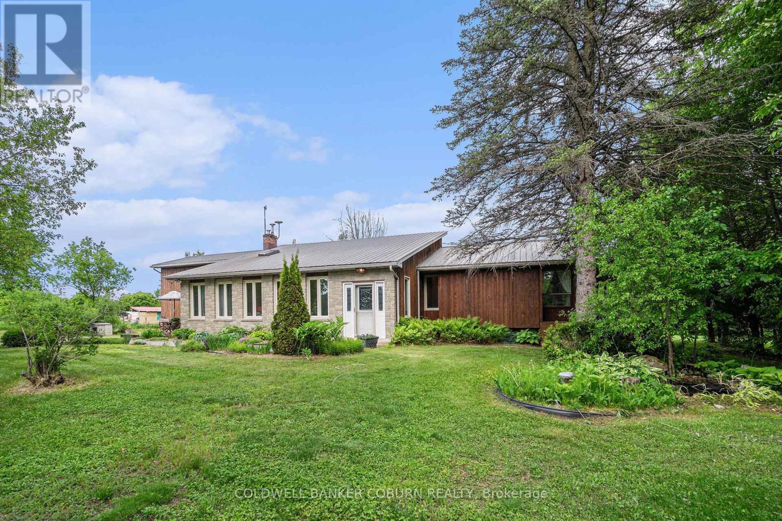 1025 Hyndman Rd, Edwardsburgh/Cardinal, ON K0E 1X0