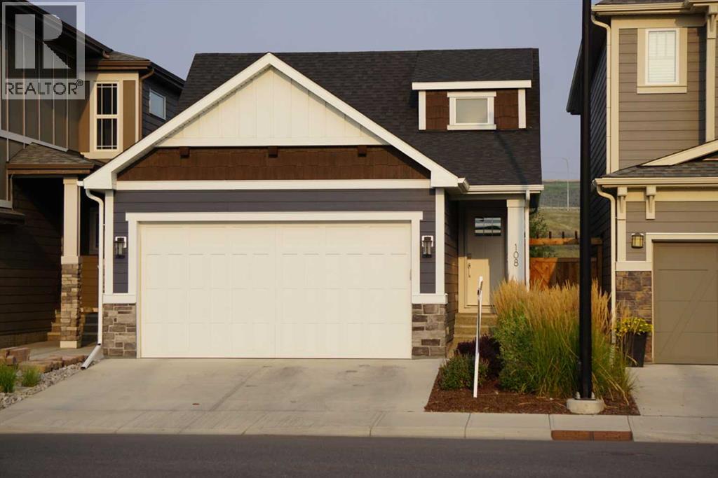 108 Cranbrook Gdns SE, Calgary, AB T3M 3C3