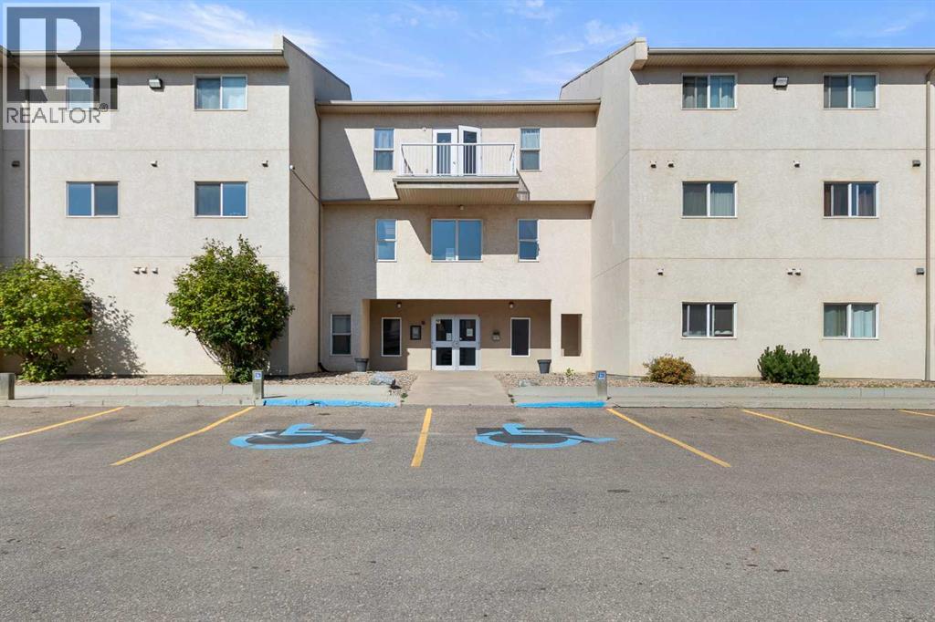 6608 42 Street Unit 207b, Lloydminster, AB T9V 3L1