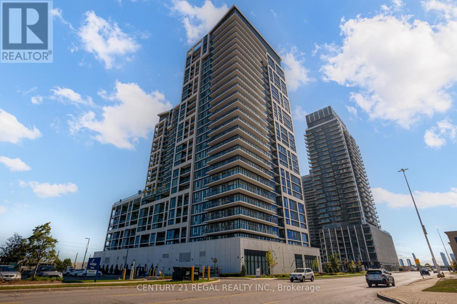 2125 9000 Jane St, Vaughan, ON L4K 2M9