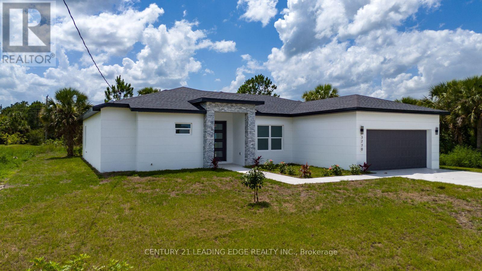 SW Unit 3270 Framingham Avenue, Florida  Usa, ON