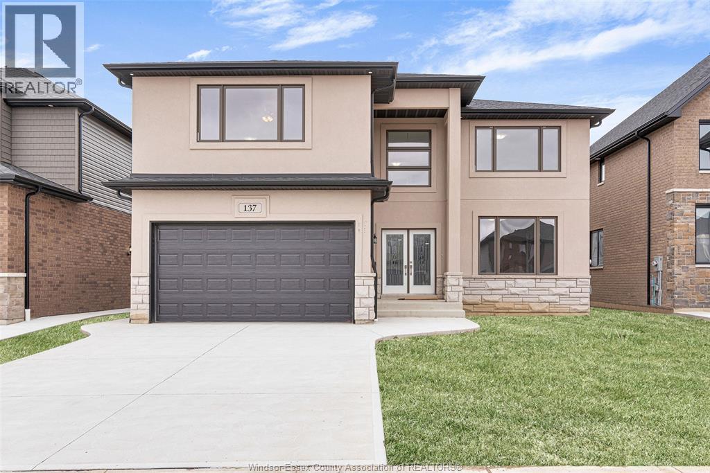 137 Tuscany Trl, Chatham, ON N7M 0A7