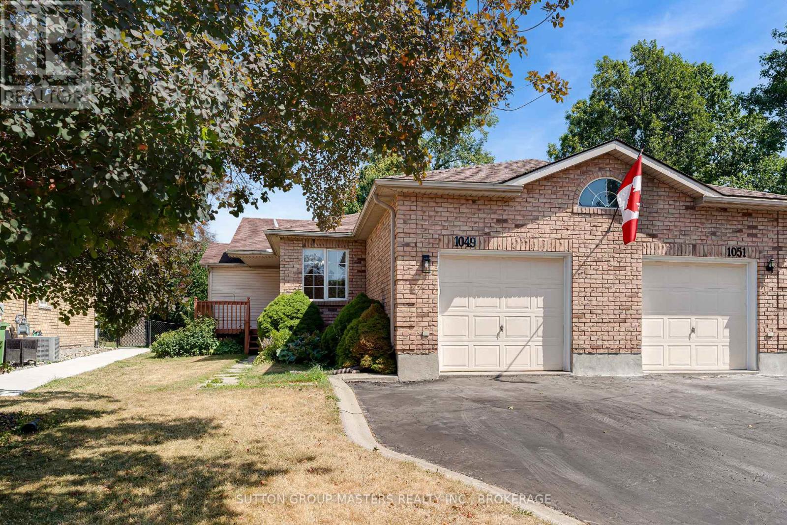 1049 Waterbury Cres, Kingston, ON K7M 8V5