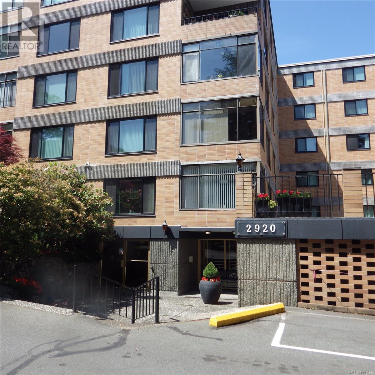2920 Cook St Unit 403 St, Victoria, BC V8T 3S7