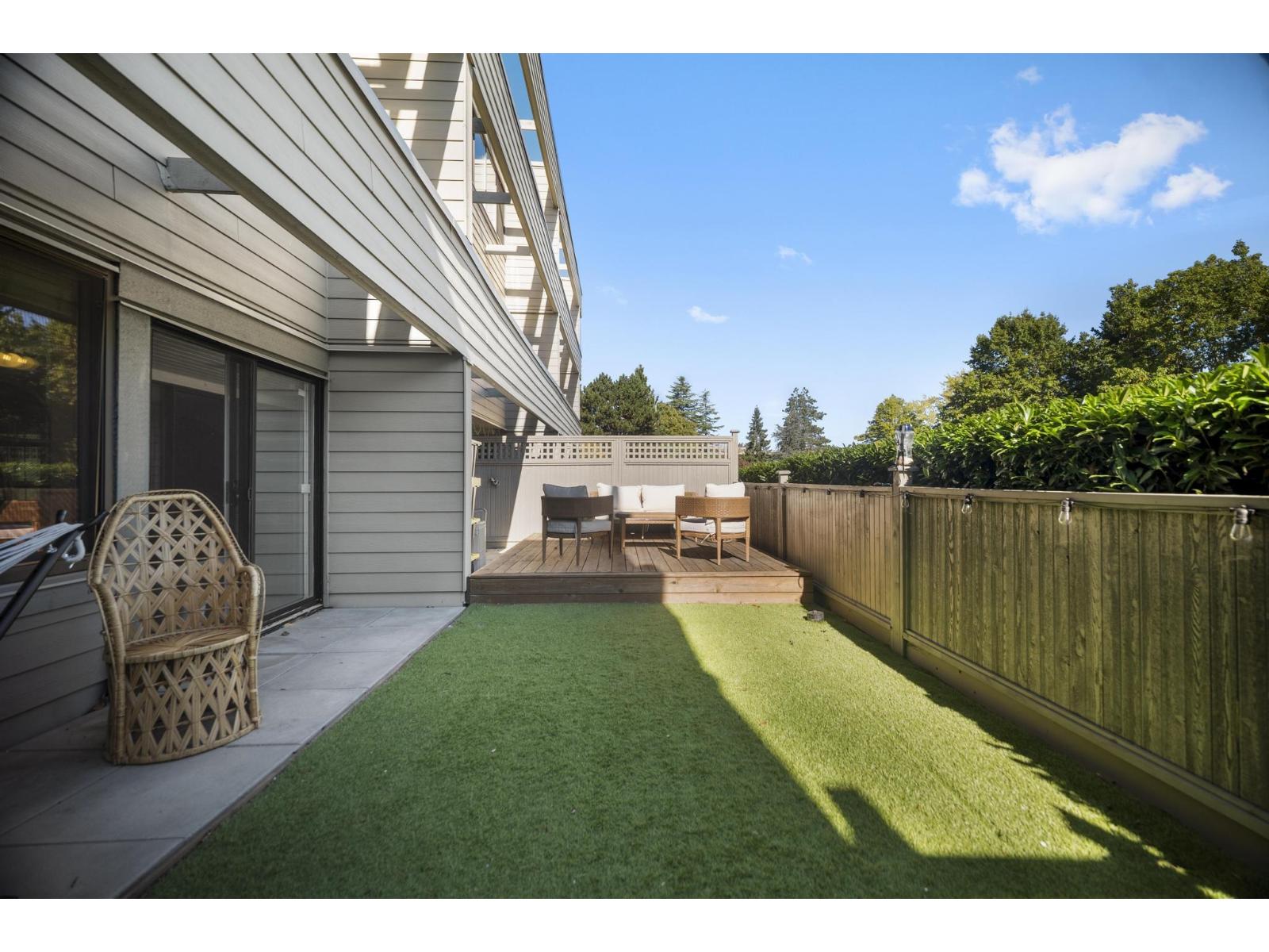 15272 19 Avenue Unit 103, Surrey, BC V4A 1X6