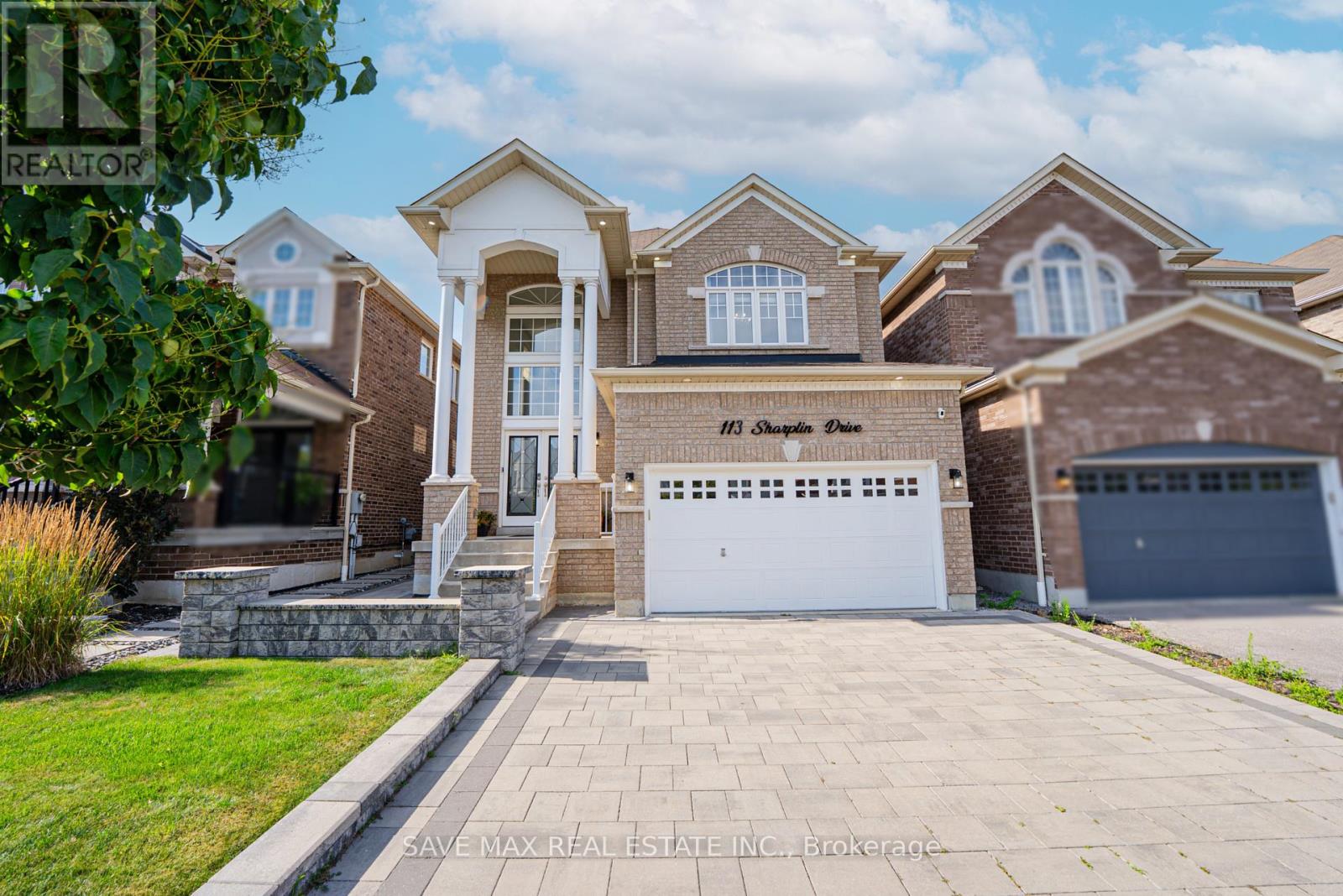 113 Sharplin Dr, Ajax, ON L1Z 0C6