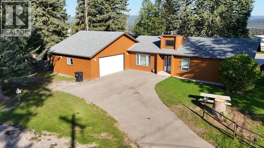 107 Forest Heights Dr, Hinton, AB T7V 1N3