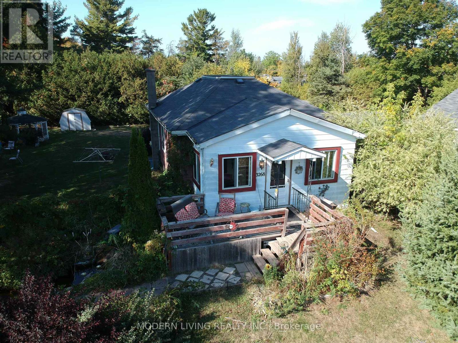 3268 Wayne St, Ottawa, ON K0A 2W0