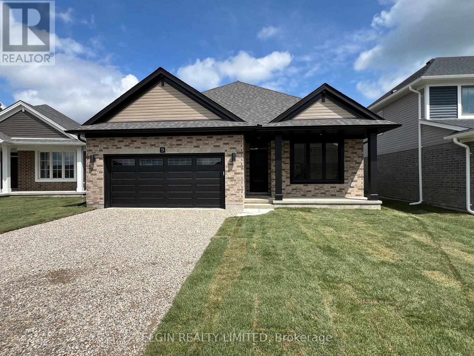 9 Dunning Way, St. Thomas, ON N5R 0P7