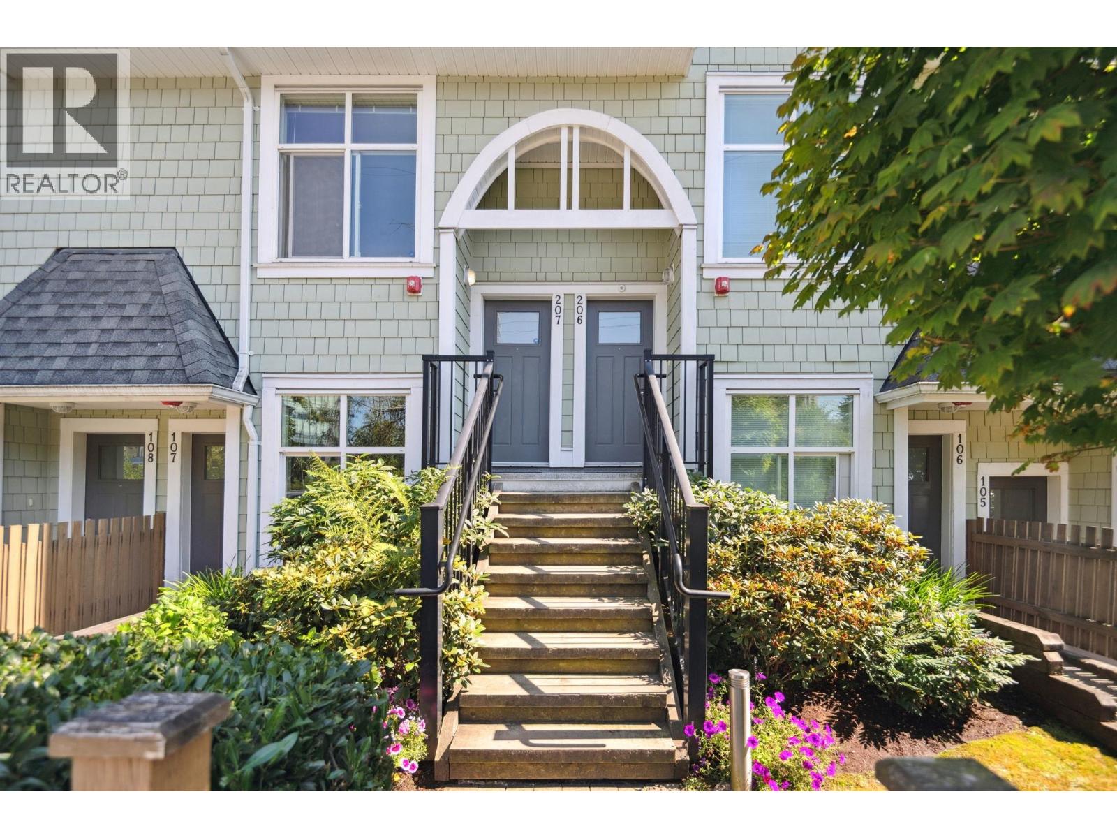 7250 18th Avenue Unit 207, Burnaby, BC V3N 1H3