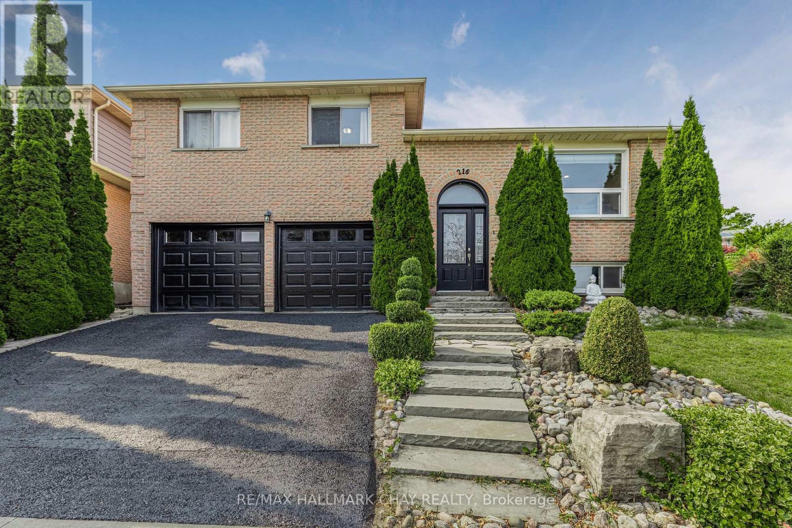 216 Colborne St, Bradford West Gwillimbury, ON L3Z 2R5