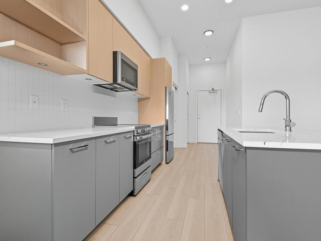 10777 138 Street Unit 617, Surrey, BC V3T 0T5