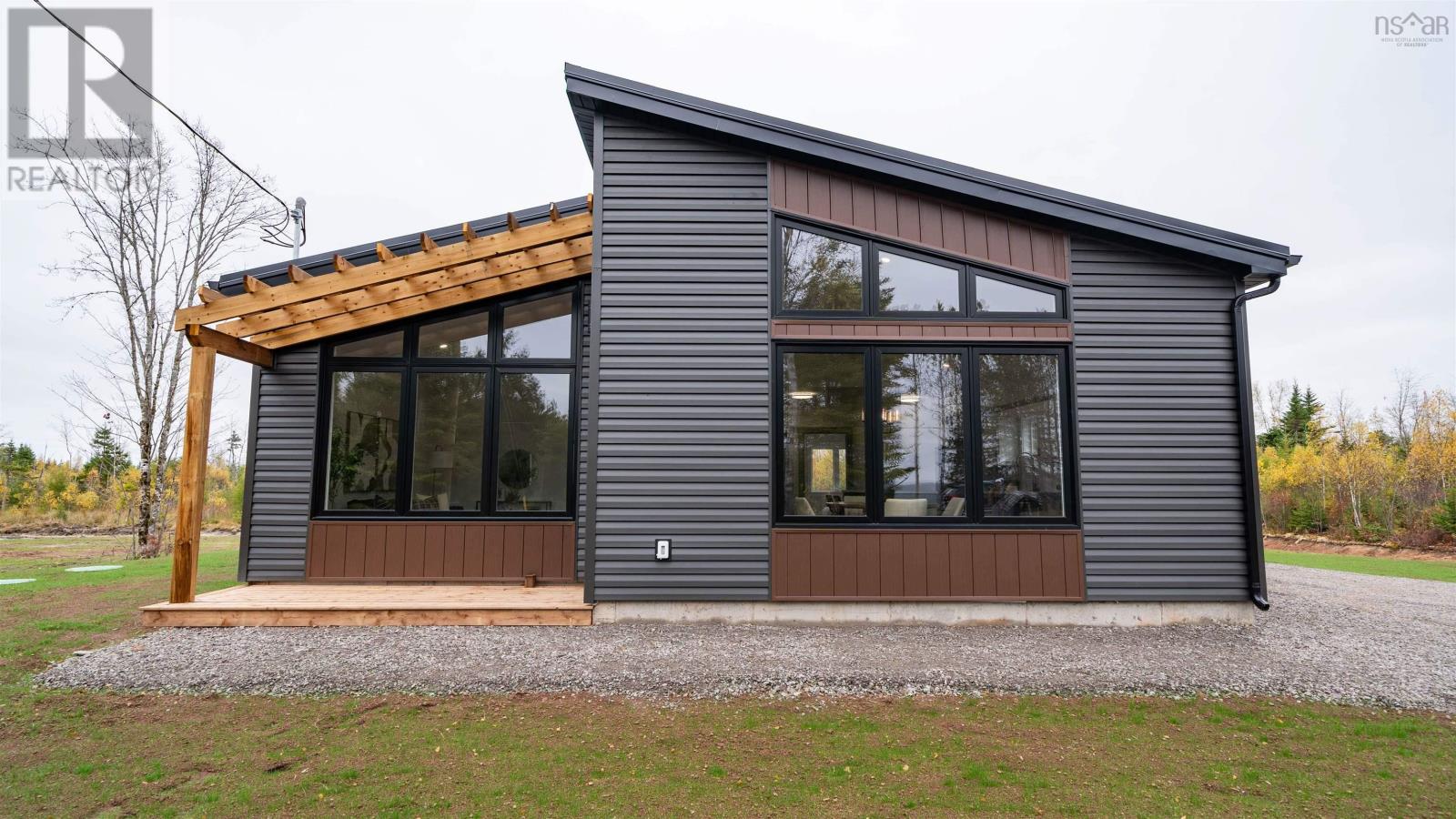 72 Chisholm Rd, Onslow Mountain, NS B6L 6B5