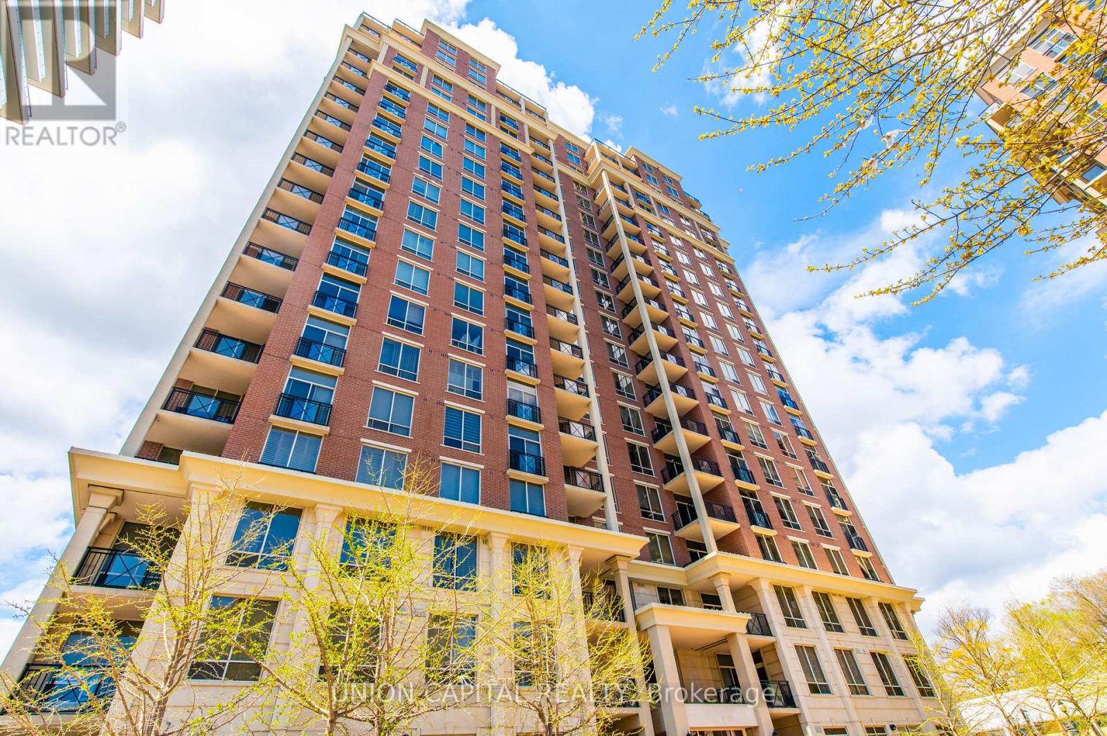 806 1101 Leslie St, Toronto, ON M3C 4G3