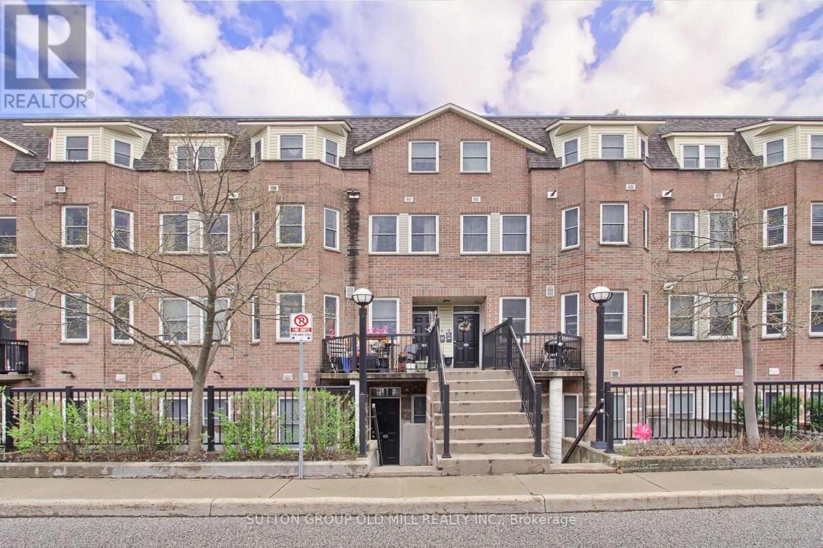 167 760 Lawrence Ave W, Toronto, ON M6A 3E7