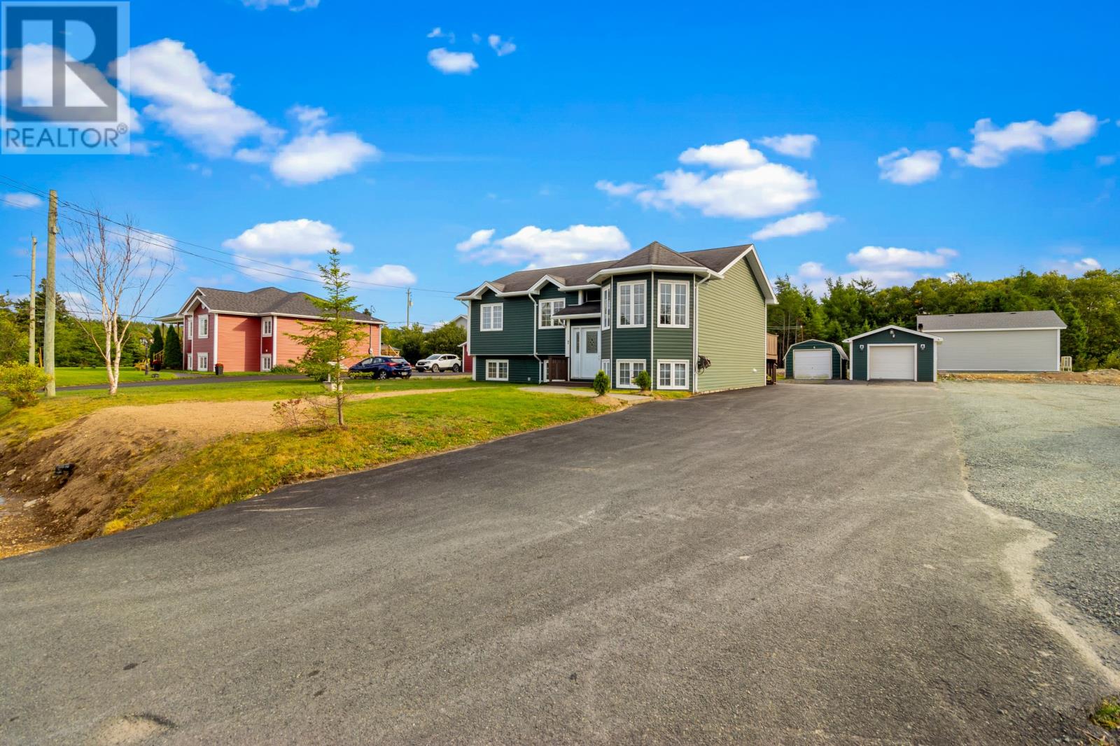 7 Kingsway Dr, Conception Bay South, NL A1X 6R5