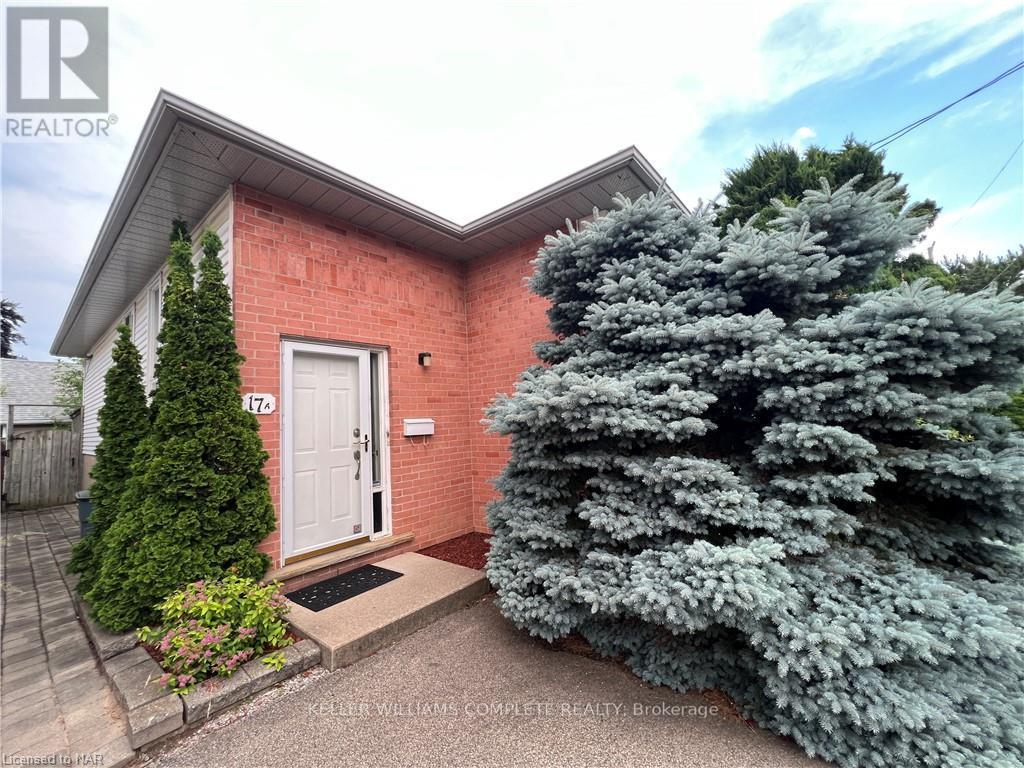 17 A Watkins St, St. Catharines Port Weller, ON L2M 1N3
