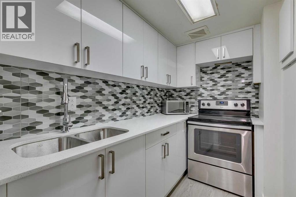 5404 10 Avenue Se Unit 111, Calgary, AB T2A 5G4