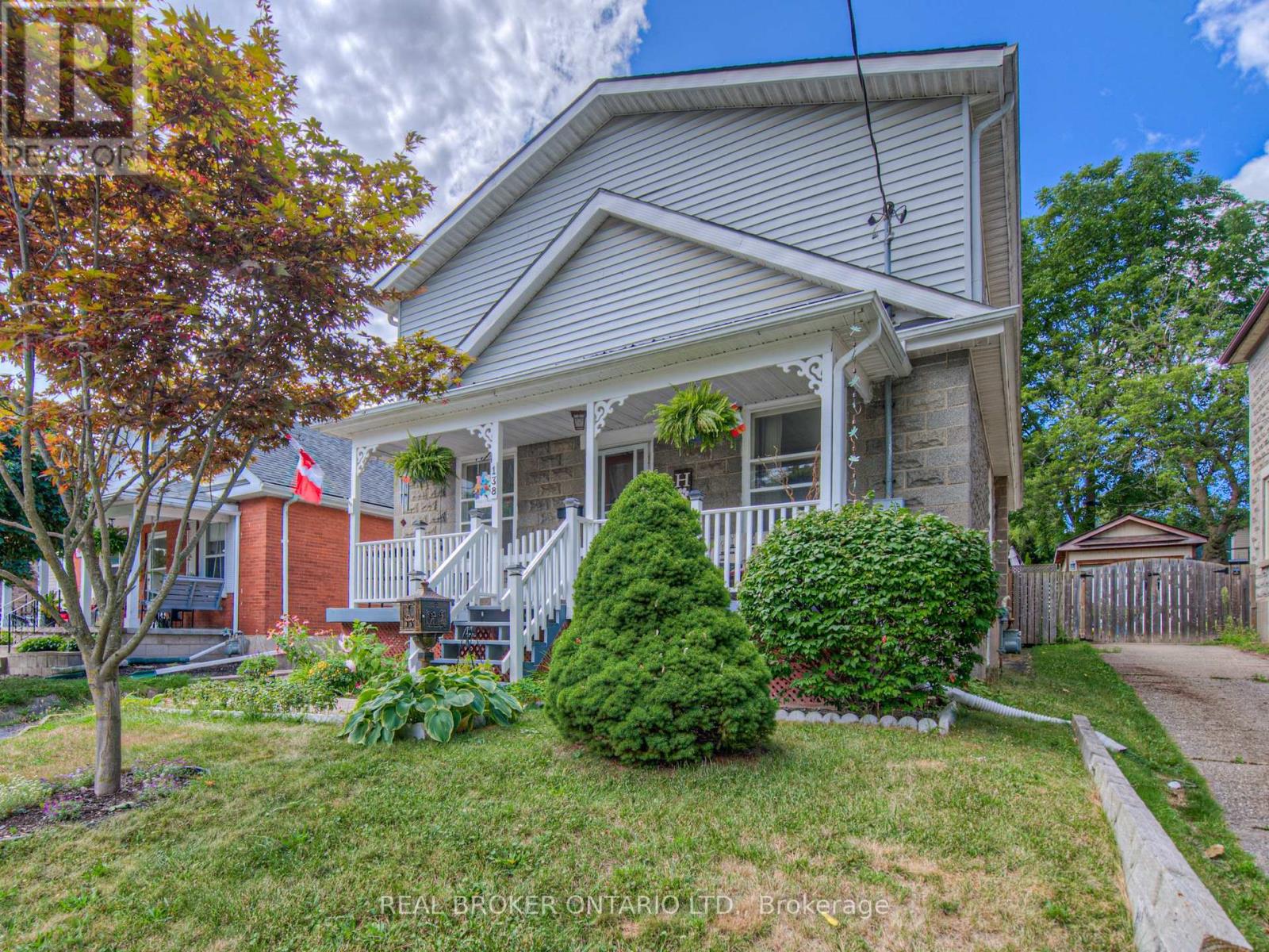 138 Forest Rd, Cambridge, ON N1S 3B7