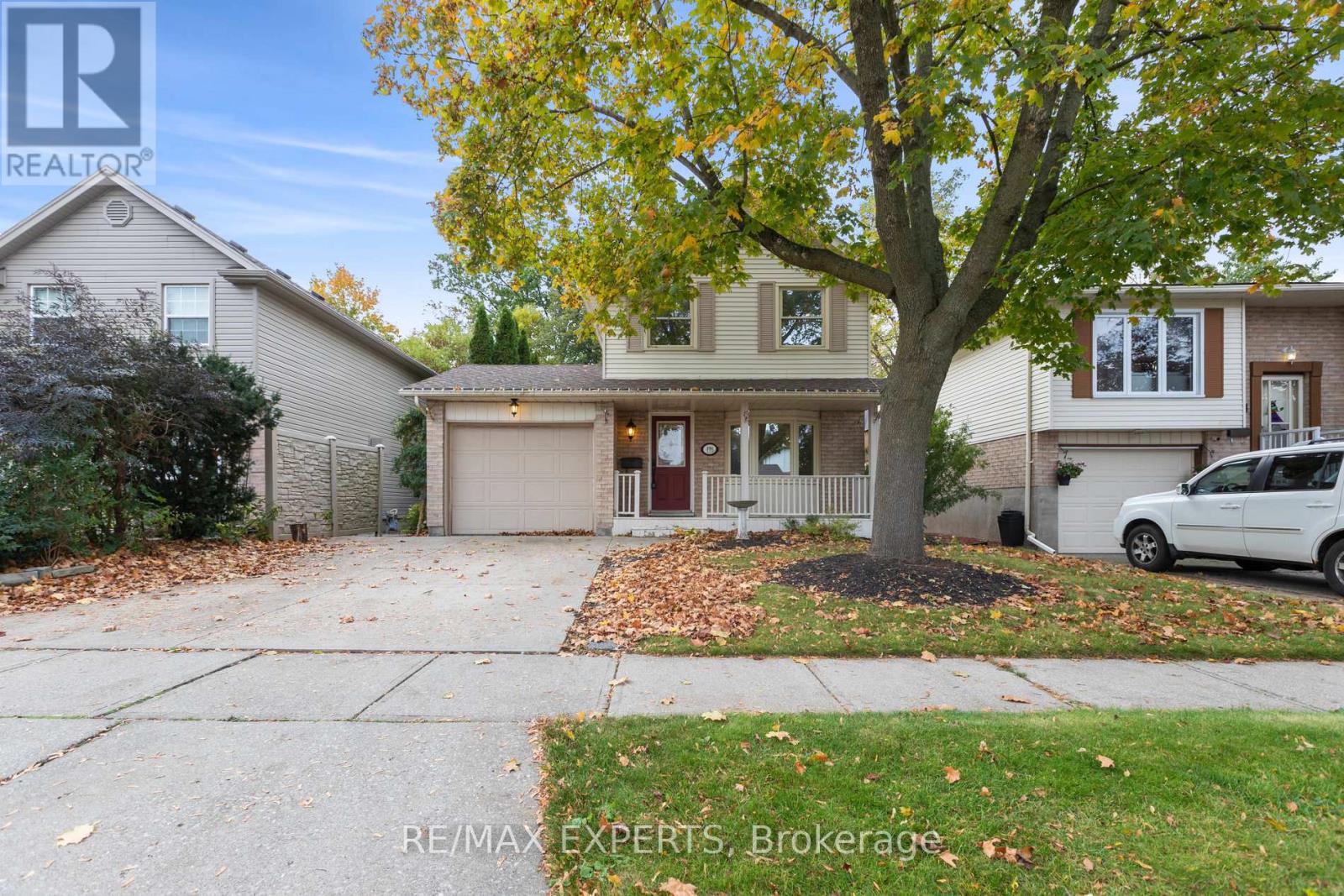 418 Woods Ln, Cambridge, ON N3H 5J4