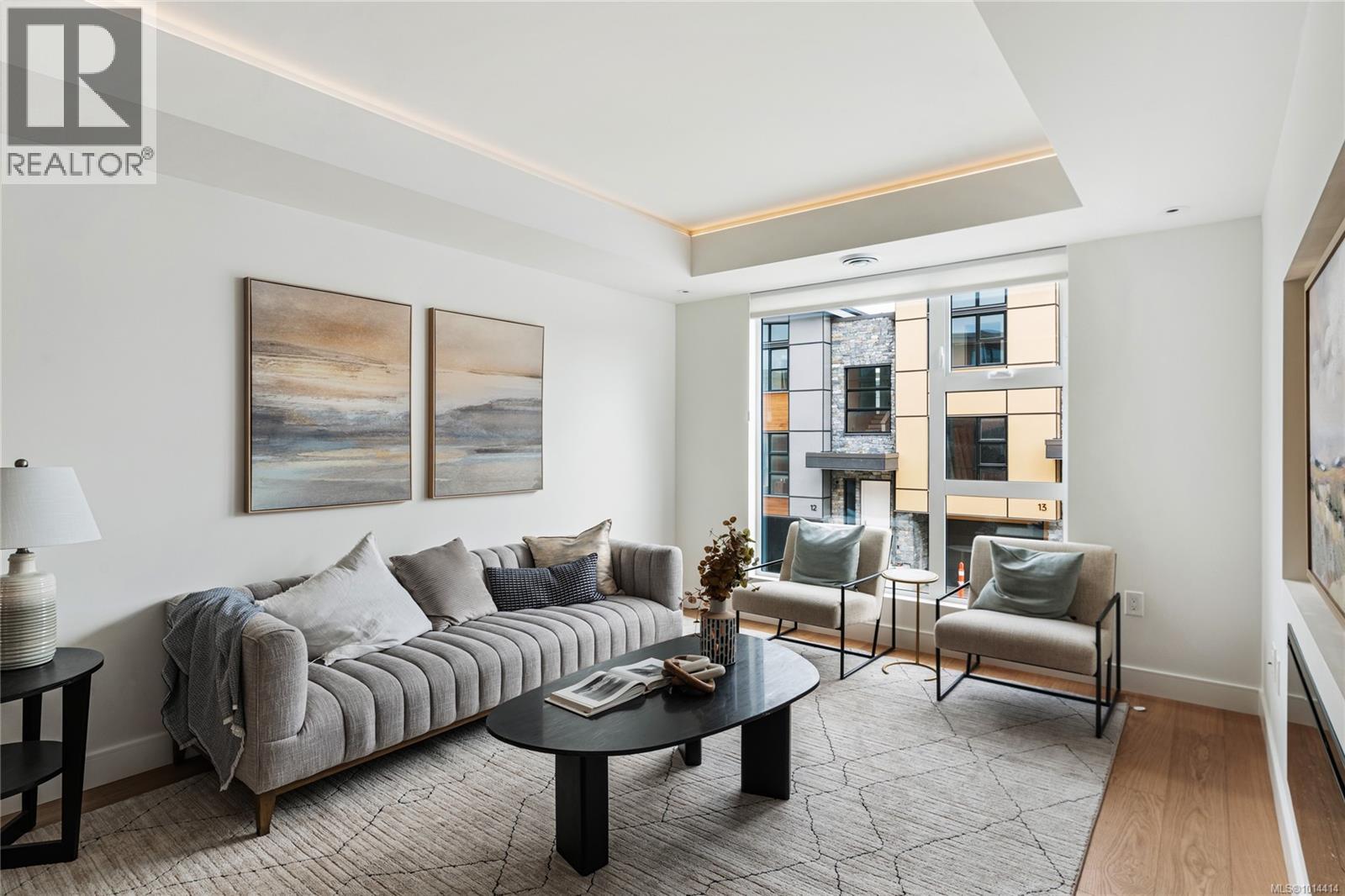 4253 Dieppe Rd Unit 32 Rd, Saanich, BC V8X 2N2