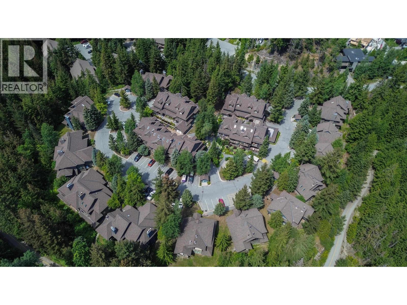 3050 Hillcrest Drive Unit 302, Whistler, BC V0N 1B3