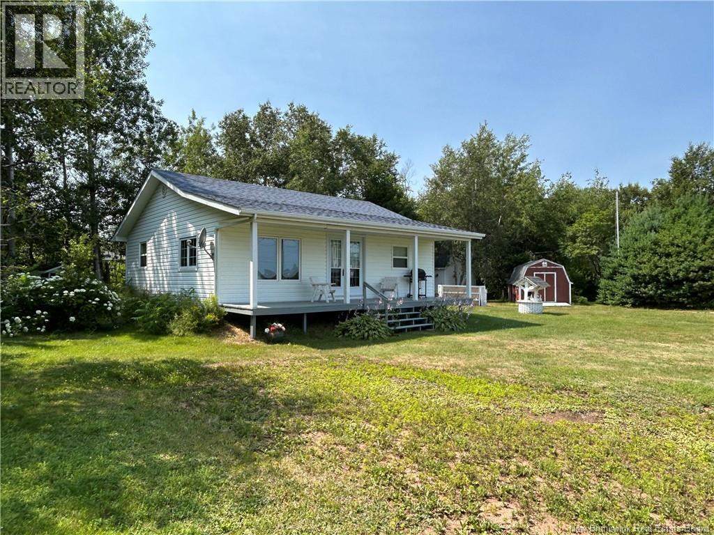 41 Allee Borgitte, Beaubassin East, NB E4N 1A3