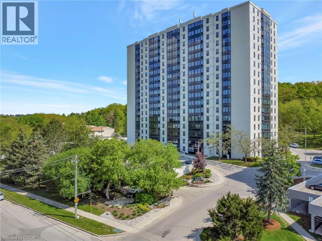 35 Green Valley Drive Unit 902, Kitchener, ON N2P 2A5