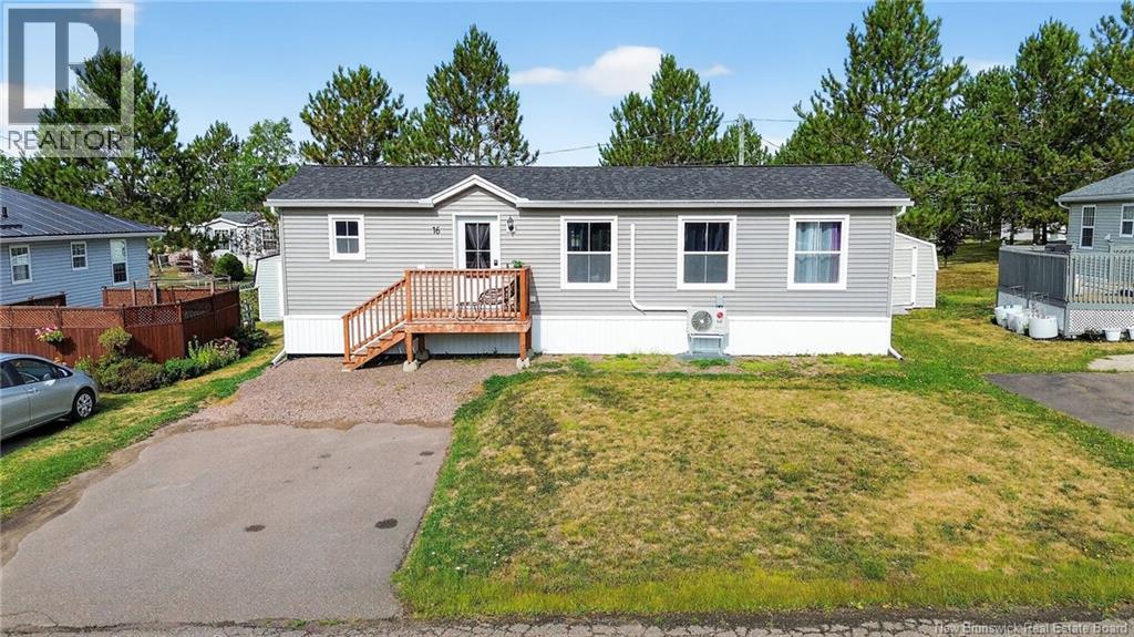 16 Jessica Ln, Dieppe, NB E1A 7S6