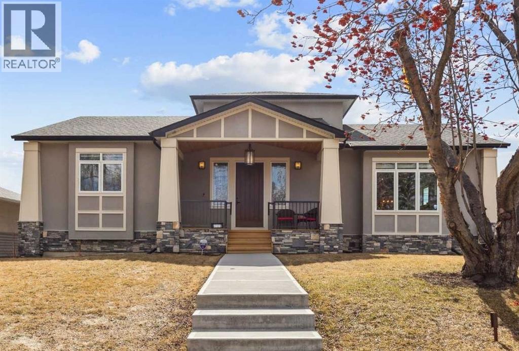 10 Glenmount Cres SW, Calgary, AB T3E 4B3