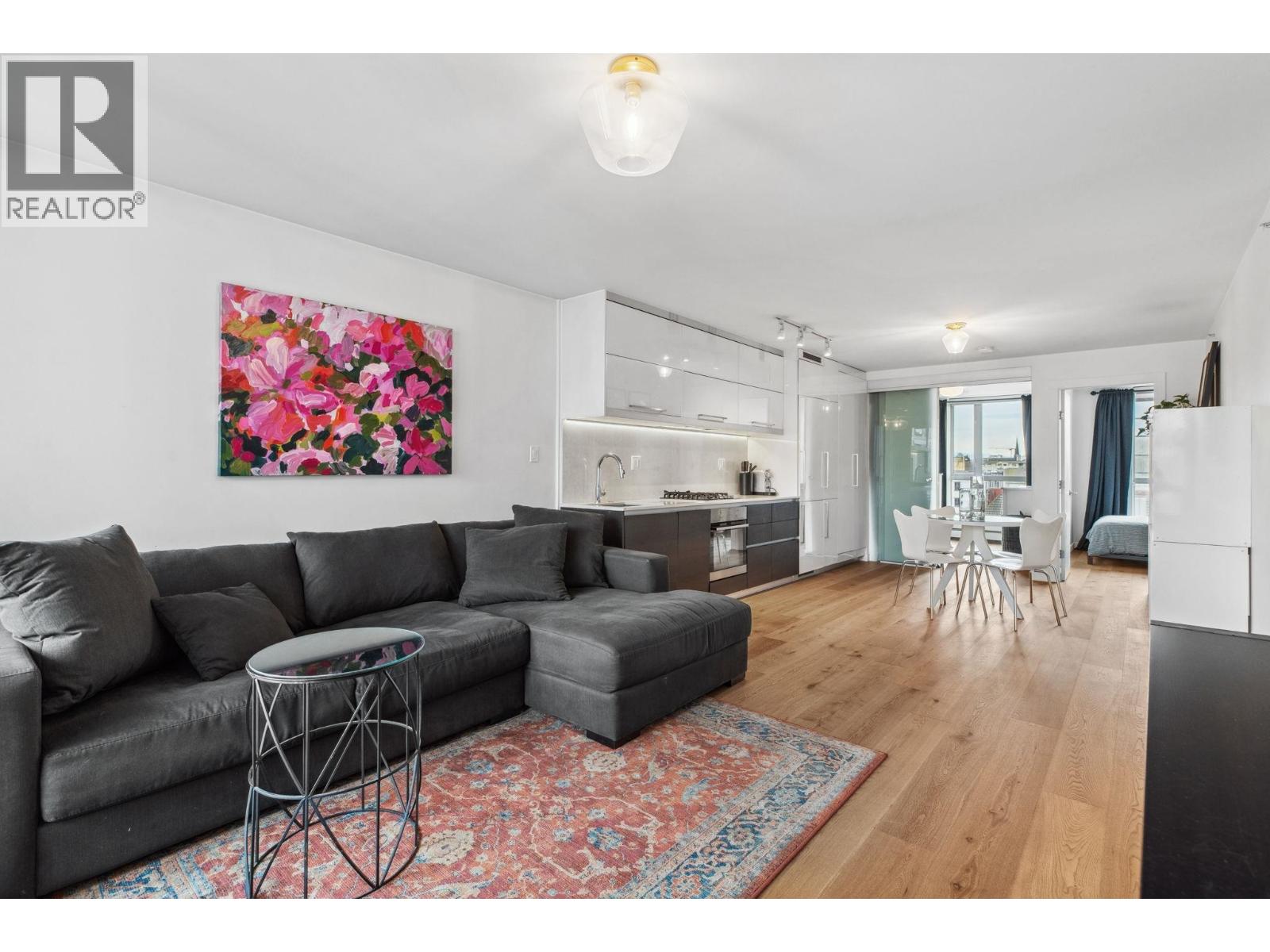 189 Keefer Street Unit 808, Vancouver, BC V6A 0C8